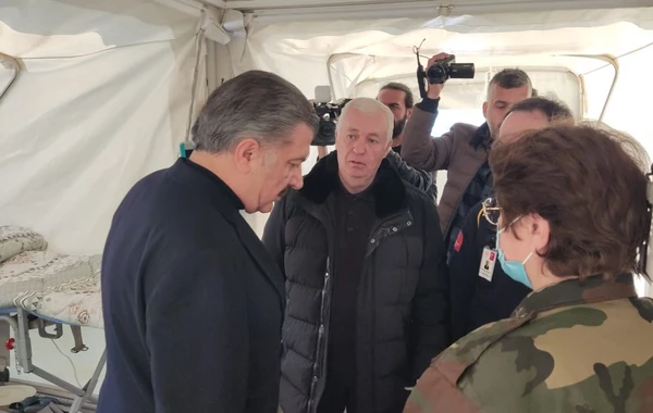 Fahrettin Koca FHN-in Kahramanmaraşdakı mobil səhra hospitallarında olub - FOTO/VİDEO
