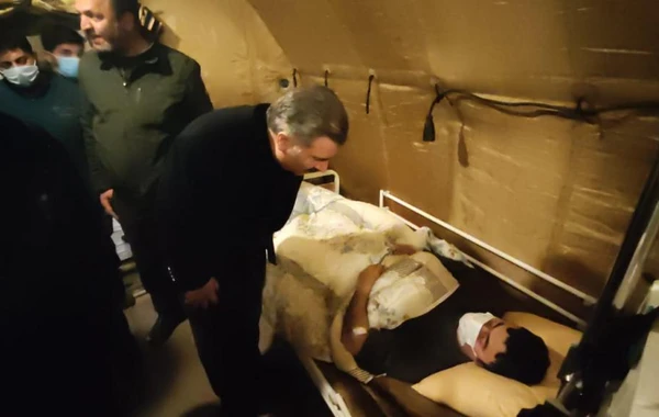 Fahrettin Koca FHN-in Kahramanmaraşdakı mobil səhra hospitallarında olub - FOTO/VİDEO