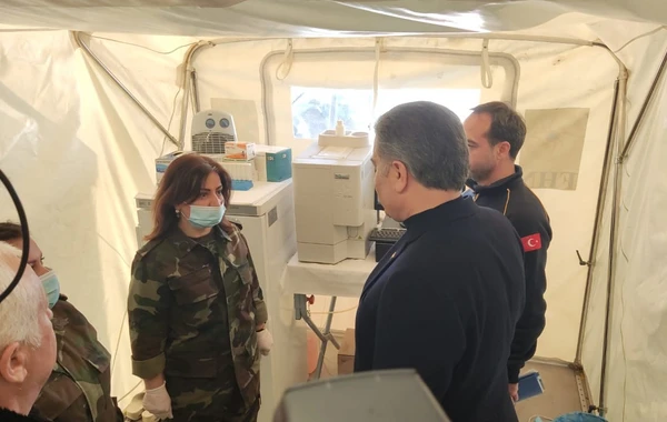 Fahrettin Koca FHN-in Kahramanmaraşdakı mobil səhra hospitallarında olub - FOTO/VİDEO