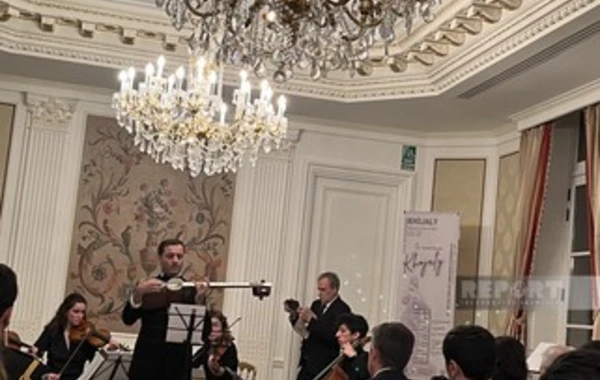 Azərbaycanın Fransadakı səfirliyində Xocalı soyqırımının qurbanları anılıb - FOTO
