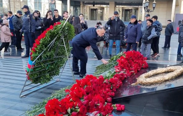 Руководство Министерства здравоохранения почтило память жертв Ходжалинского геноцида - ФОТО