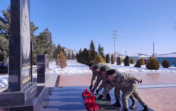 Azərbaycan Ordusunda Xocalı soyqırımının 31-ci ildönümü ilə əlaqədar silsilə tədbirlər keçirilib - FOTO/VİDEO