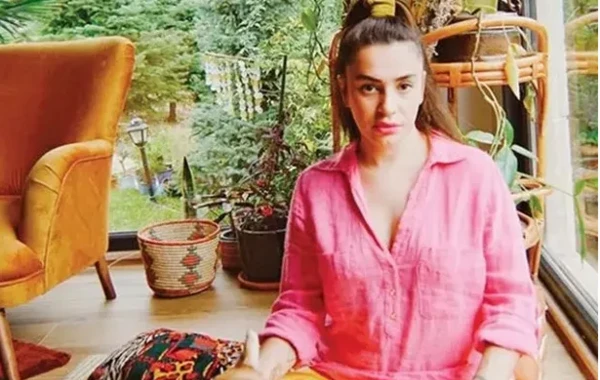 Türkiyəli müğənni zəlzələdən qorxduğu üçün İstanbulu tərk etdi - FOTO