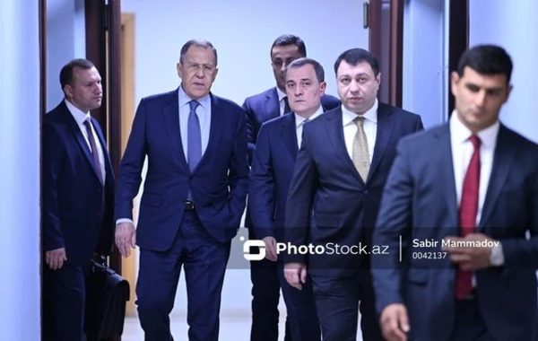 Sergey Lavrov İrandakı səfirliyimizə qanlı hücumdan danışdı - FOTO