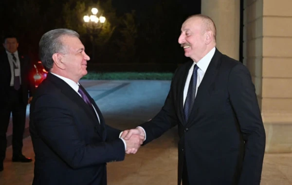 Президент Азербайджана встретился с узбекским коллегой - ФОТО