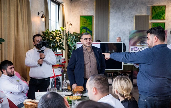"ByCafeCity" rəhbərliyi aşpazlarını meydana çağırdı: "Bu meydan, bu qazan!" - FOTO/VİDEO