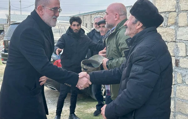 Bir fotosu ilə məşhurlaşan Sərvərə ev müjdəsi - FOTO