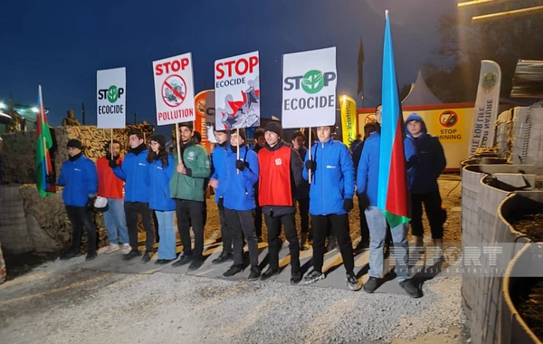 Акция протеста на дороге Ханкенди-Лачын продолжается и в ночные часы - ФОТО