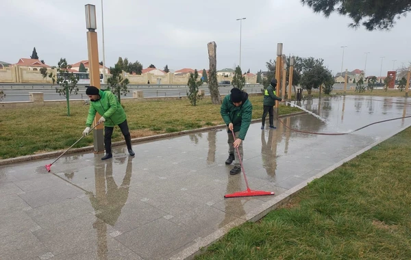 Bu gün Bakının 370 küçəsi yuyulub - FOTO