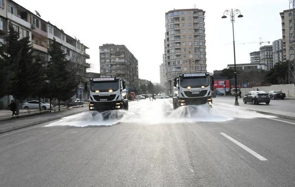 Bu gün Bakının 370 küçəsi yuyulub - FOTO