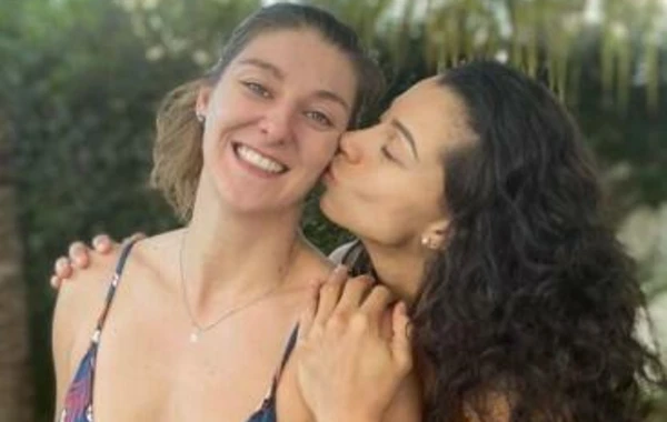 Azərbaycanda oynamış voleybolçu HƏMCİNSİ İLƏ EVLƏNDİ - FOTO