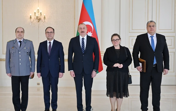 Президент Азербайджана принял верительные грамоты нового посла Болгарии - ОБНОВЛЕНО + ФОТО