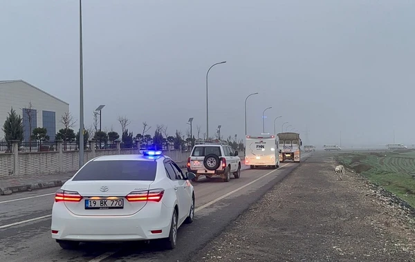 FHN-in nəqliyyat vasitələrinin bir hissəsi Bakıya qayıdır - FOTO/VİDEO