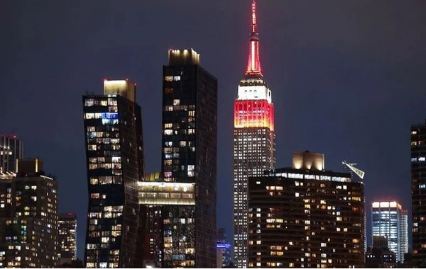 "Empire State" Türkiyə bayrağı rəngində işıqlandırıldı - FOTO