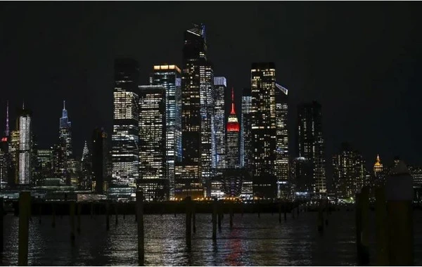 "Empire State" Türkiyə bayrağı rəngində işıqlandırıldı - FOTO