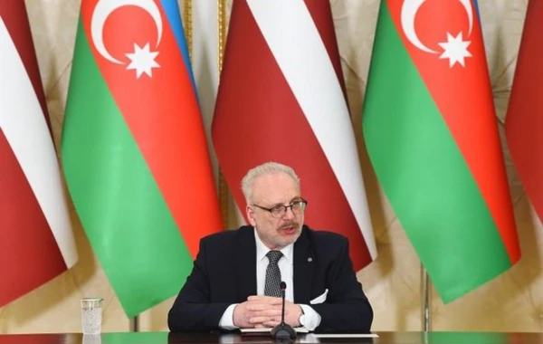 Президенты Азербайджана и Латвии выступили с заявлениями для печати - ФОТО
