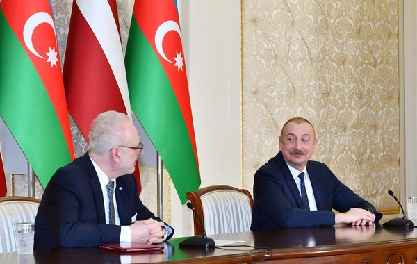 Azərbaycan və Latviya prezidentləri mətbuata bəyanatlarla çıxış ediblər - FOTO - YENİLƏNİB
