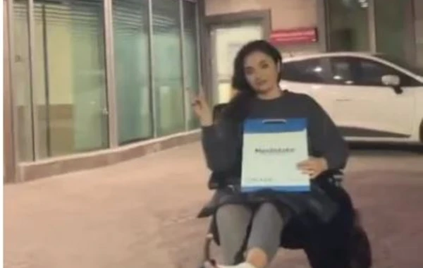 Çəkiliş zamanı xəsarət alan aktrisa xəstəxanaya aparıldı - FOTO