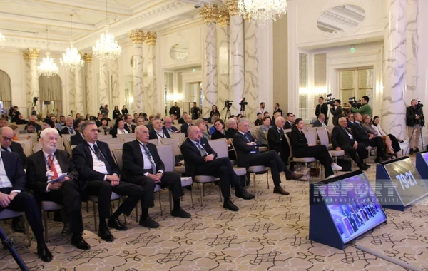 Bakı Forumu: “Yaxın Şərq və ətrafında sülh, stabillik və inkişaf axtarışı” mövzusunda panel iclası keçirilib - YENİLƏNİB
