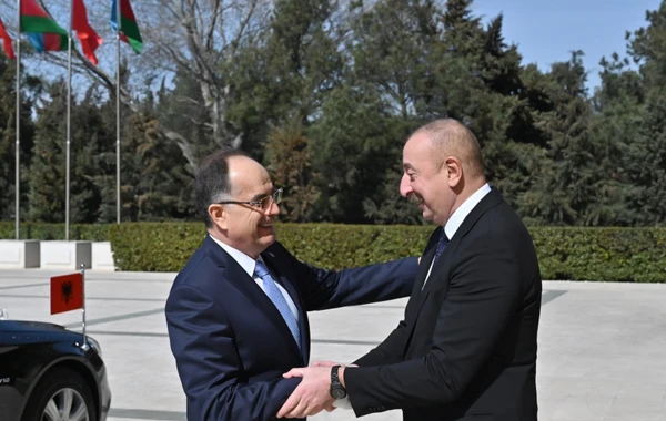 Azərbaycan Prezidenti İlham Əliyev Albaniya Prezidenti Bayram Beqay ilə görüşüb - FOTO - YENİLƏNİB
