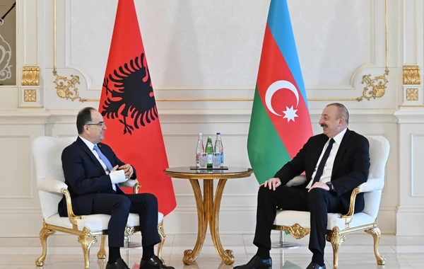 Azərbaycan Prezidenti İlham Əliyev Albaniya Prezidenti Bayram Beqay ilə görüşüb - FOTO - YENİLƏNİB
