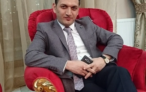 Vəzifəli şəxsin meyiti binanın girişində tapılıbmış - FOTO