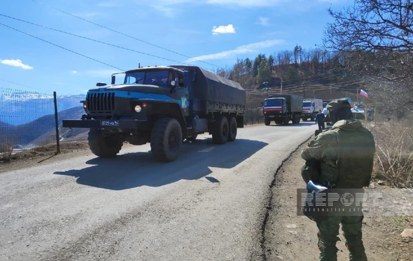 По дороге Ханкенди-Лачын беспрепятственно проехали 56 автомобилей российских миротворцев - ОБНОВЛЕНО + ФОТО