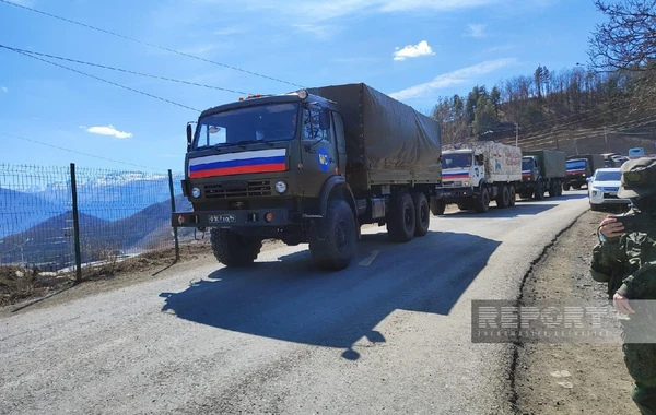 По дороге Ханкенди-Лачын беспрепятственно проехали 56 автомобилей российских миротворцев - ОБНОВЛЕНО + ФОТО