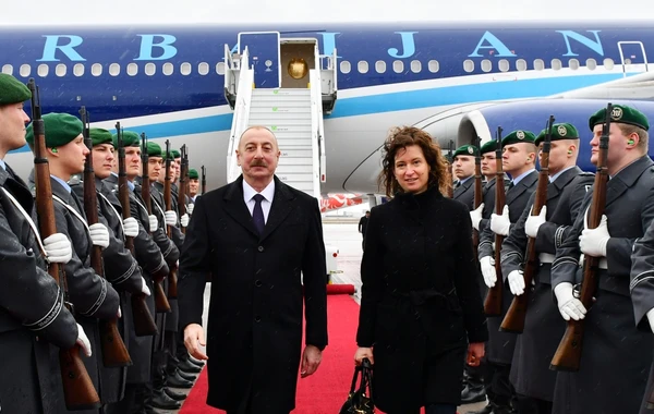 Prezident İlham Əliyev Almaniyaya işgüzar səfərə gedib - FOTO