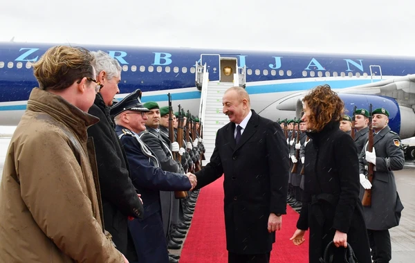 Prezident İlham Əliyev Almaniyaya işgüzar səfərə gedib - FOTO