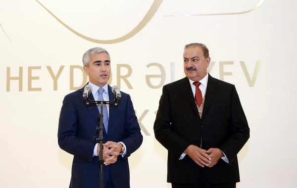 Heydər Əliyev Mərkəzində bəhreynli rəssamın “İlk qığılcım” adlı sərgisi açılıb - FOTO