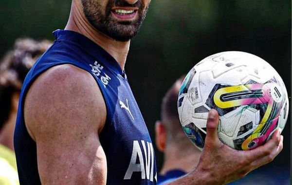 "Fənərbağça" topa görə futbolçusunu cərimələdi - FOTO