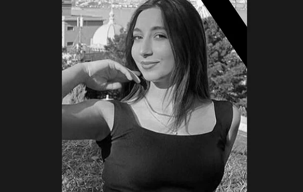 Azərbaycanda tələbə qız intihar etdi - FOTO