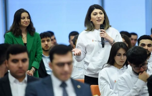 Президент SOCAR встретился с участниками программы "Молодые таланты" - ФОТО