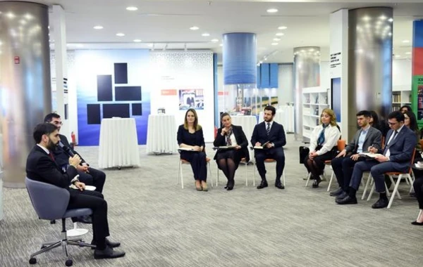 Президент SOCAR встретился с участниками программы "Молодые таланты" - ФОТО