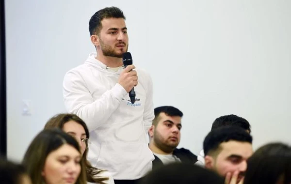 Президент SOCAR встретился с участниками программы "Молодые таланты" - ФОТО