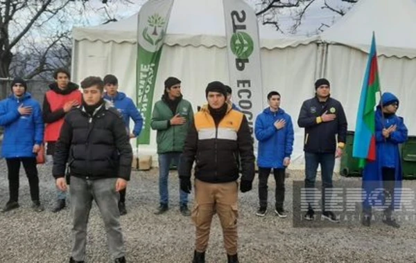 Автомобили миротворцев беспрепятственно проехали по дороге Ханкенди - Лачын - ОБНОВЛЕНО + ФОТО