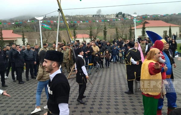 Talış kəndində bayram konserti keçirilir - FOTOREPORTAJ