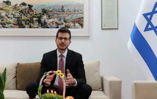 İsrail səfiri Azərbaycan xalqını Novruz bayramı münasibətilə təbrik etdi - VİDEO