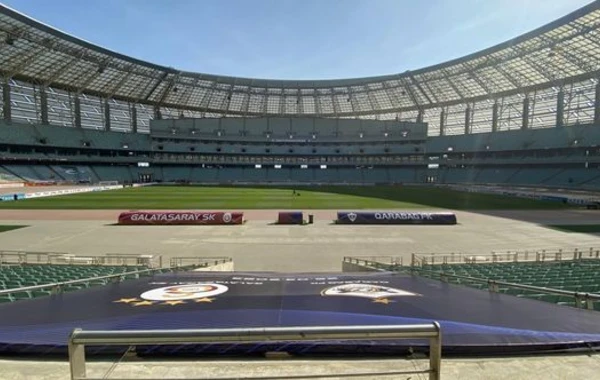 Bakı Olimpiya Stadionu Azərbaycan və Türkiyə bayraqları ilə bəzədilir - FOTO