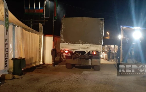Xankəndi-Laçın yolunda sülhməramlıların avtomobilləri maneəsiz keçib - FOTO
