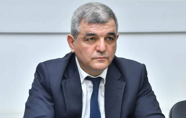 Fazil Mustafaya avtomatla hücumun DETALLARI - Daş hasarın arxasında gizlənərək...