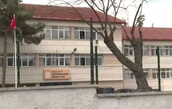 Türkiyədə liseydə FACİƏ! - 1 şagird öldü, 5-i yaralandı - FOTO