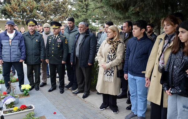 Milli Qəhrəmanın doğum gününə həsr olunan anım mərasimi keçirilib - FOTO