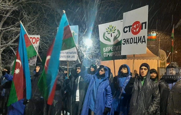 Несмотря на морозную погоду, экоакция на дороге Ханкенди-Лачын продолжается - ФОТО