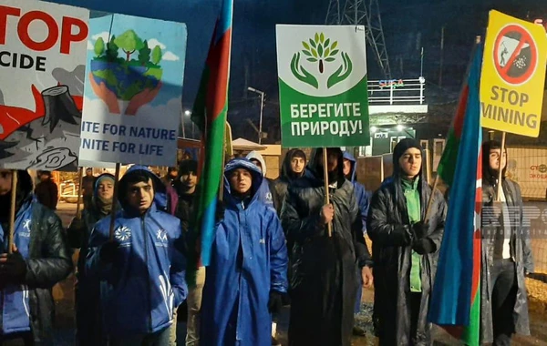 Несмотря на морозную погоду, экоакция на дороге Ханкенди-Лачын продолжается - ФОТО