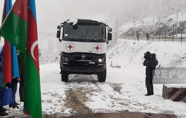Xankəndi-Laçın yolunda BQXK-nin avtomobilləri maneəsiz hərəkət ediblər - FOTO