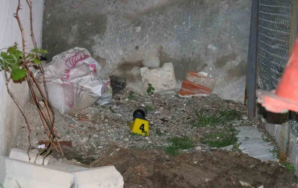 Sərxoş kişi köhnə sevgilisinin evinə molotov kokteyli atdı - FOTO