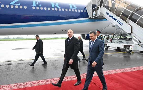 Президент Ильхам Алиев отправился с государственным визитом в Таджикистан - ФОТО