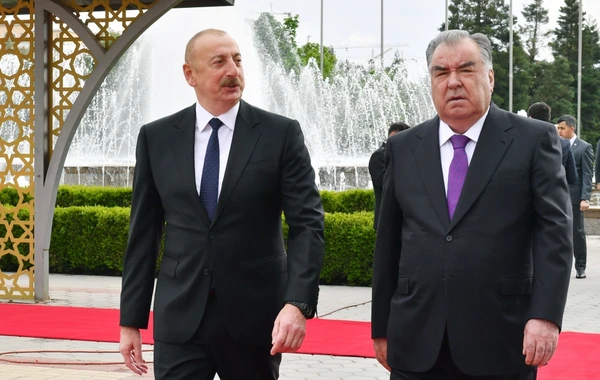 Azərbaycan Prezidentinin Düşənbədə rəsmi qarşılanma mərasimi olub